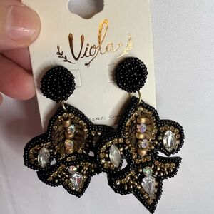 Viola Black and Gold Fleur De Lis Beaded Dangle Earrings NWT